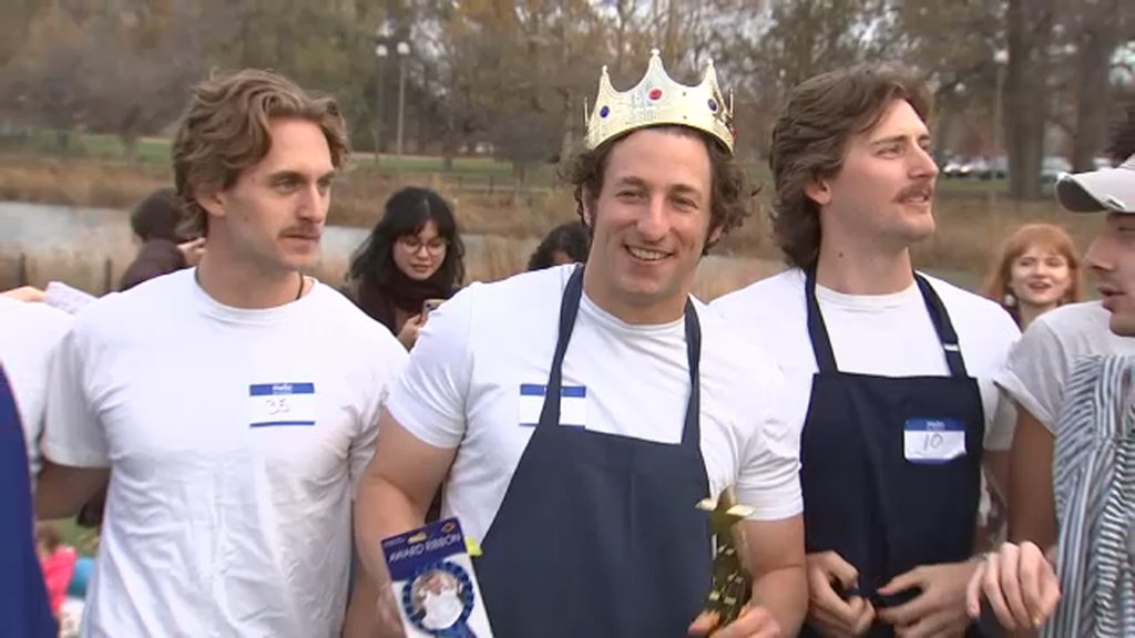 carmy-lookalike-contest