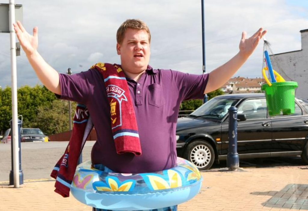 smithy-gavin-and-stacey-beach-episode